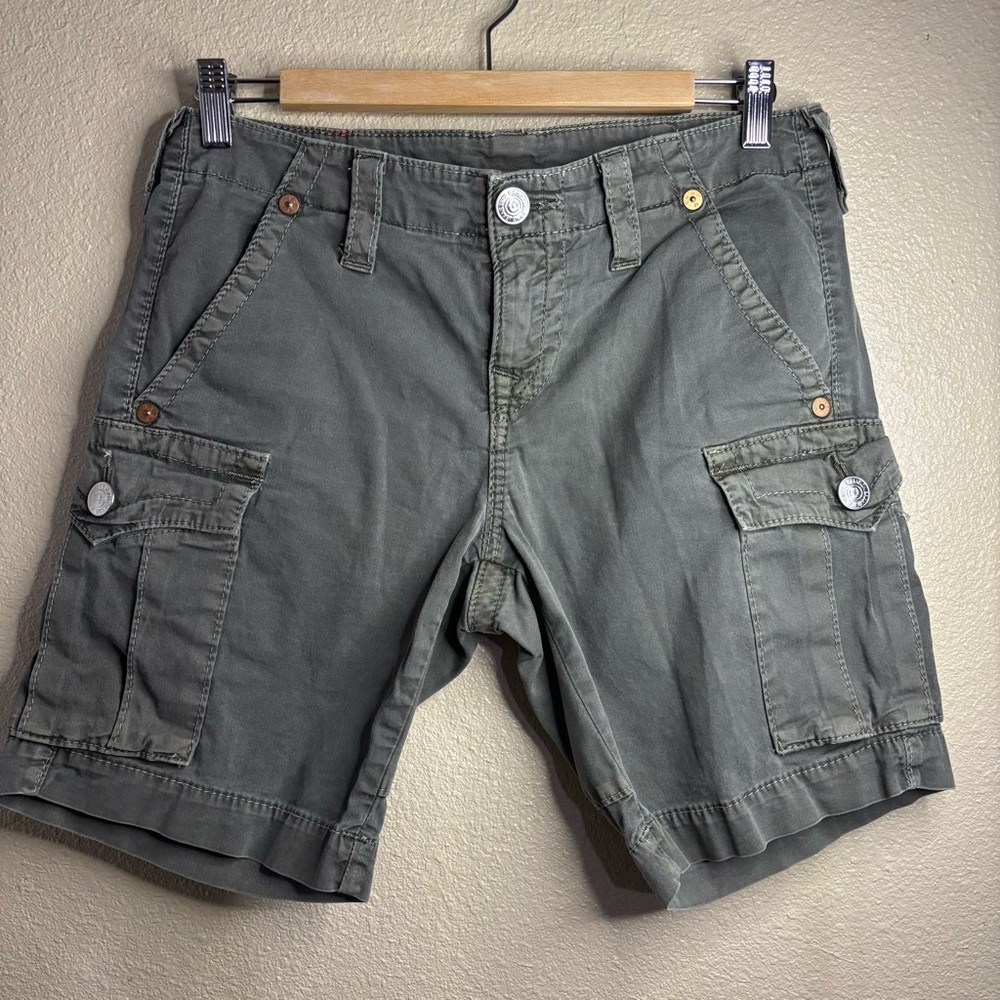 True Religion Women’s Jenna Cargo Pockets Shorts size 26 style WAZM29G17.